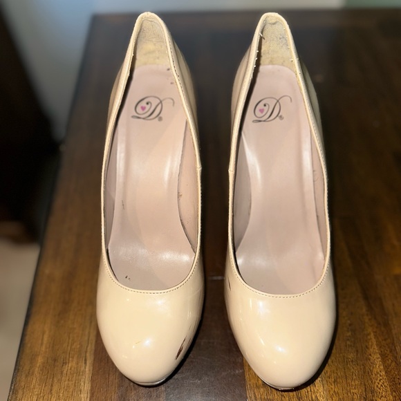 Nude platforms - Picture 8 of 9